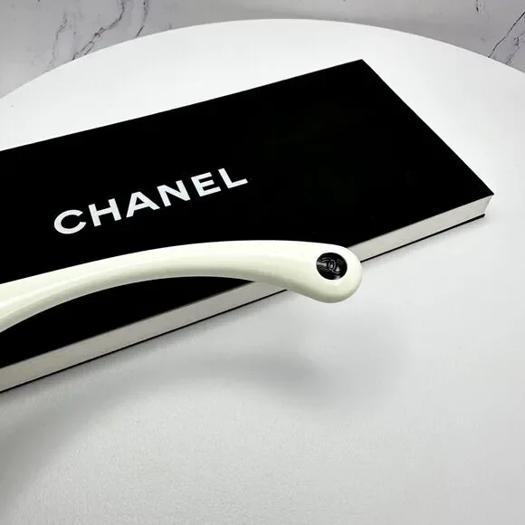 New CHANEL Sunglasses